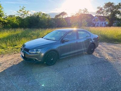 Grau Gebraucht 2012 VW Jetta Comfortline Limousine | € 7.000 (Superpreis)