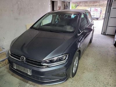 Grau Gebraucht 2019 VW Golf VII Highline Limousine | € 17.900 (Fairer Preis)