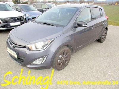 Gebraucht Hyundai i20 GO! 84 PS (61 kW) 2014 Silber Kleinwagen