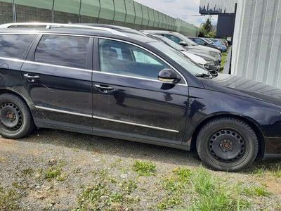 gebraucht VW Passat Variant Trendline 2,0 TDI DPF DSG