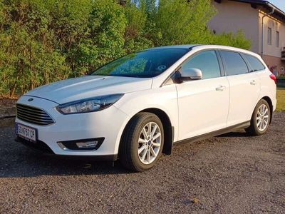 gebraucht Ford Focus Traveller 1,5 TDCi Titanium