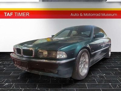 Grün Gebraucht 1995 BMW 730 Limousine | € 19.990