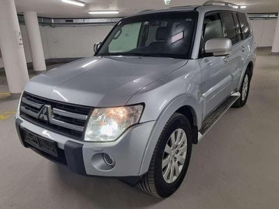 Silber Gebraucht 2007 Mitsubishi Pajero Invite SUV | € 7.999