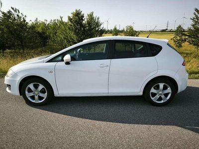 Weiß Gebraucht 2012 Seat Leon Copa Kleinwagen | € 7.700 (Fairer Preis)