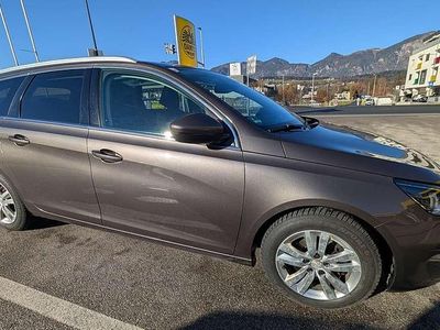 Braun Gebraucht 2015 Peugeot 308 SW Allure Kombi | € 7.200