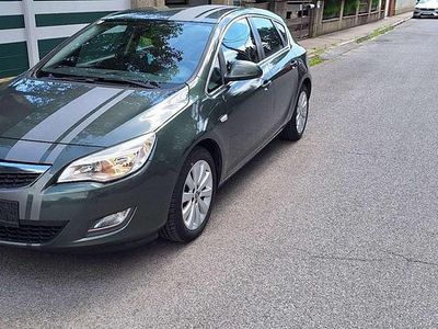 Gebraucht 2010 Opel Astra Edition Limousine | € 4.890 (Etwas zu teuer)