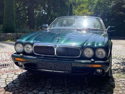 Blau Gebraucht 2001 Jaguar XJ8 Executive Limousine | € 10.000