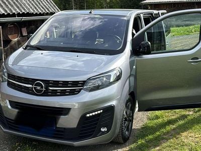 Grau Gebraucht 2021 Opel Zafira Life S Van / Kleinbus | € 27.800