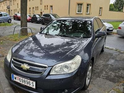 Grau Gebraucht 2009 Chevrolet Epica Limousine | € 3.000
