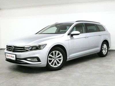 Gebraucht VW Passat R 150 PS (110 kW) 2022 Silber Kombi