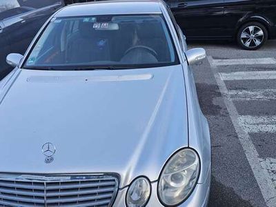 Mercedes E220