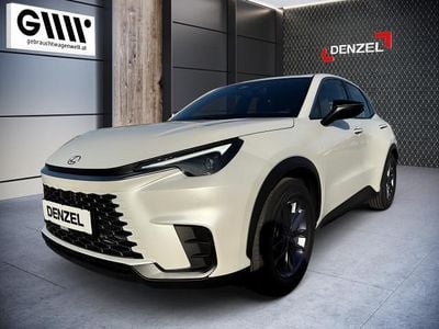 Neu Lexus LBX 91 PS (66 kW) 2025 Titaniumweiss SUV