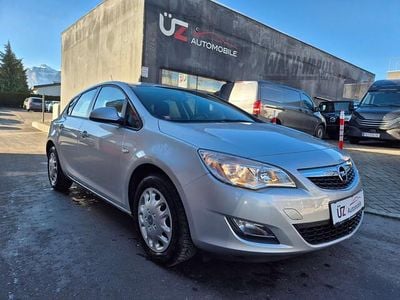 Grau Gebraucht 2012 Opel Astra Edition Limousine | € 6.790 (Fairer Preis)