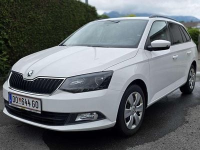 Weiß Gebraucht 2015 Skoda Fabia Ambition Kleinwagen | € 6.350 (Fairer Preis)