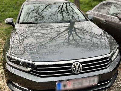 Grau Gebraucht 2016 VW Passat Comfortline Kombi | € 12.000 (Fairer Preis)