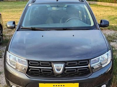 Gebraucht Dacia Logan Lauréate 90 PS (66 kW) 2016 Schwarz Limousine