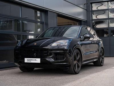 Schwarz metallic Gebraucht 2025 Porsche Cayenne S E-Hybrid SUV | € 154.900 (Etwas zu teuer)