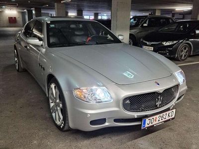 Silber Gebraucht 2009 Maserati Quattroporte GT Limousine | € 27.500
