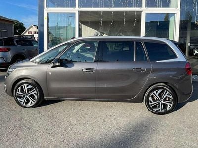 Grau Gebraucht 2022 Citroën C4 SpaceTourer Van / Kleinbus | € 26.900