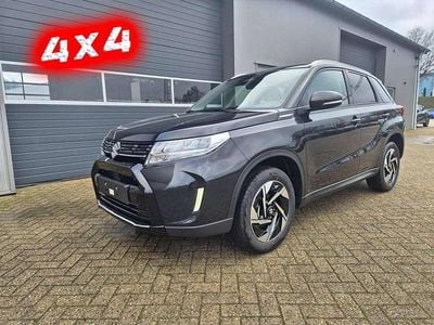 Schwarz Neu 2025 Suzuki Vitara Comfort+ SUV | € 32.253 (Fairer Preis)