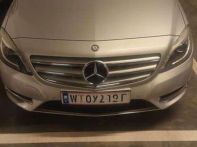 Silber Gebraucht 2011 Mercedes B180 Van / Kleinbus | € 6.900