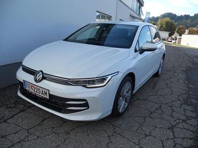 Neu VW Golf VIII Life 204 PS (150 kW) 2025 Weiss  normal Limousine