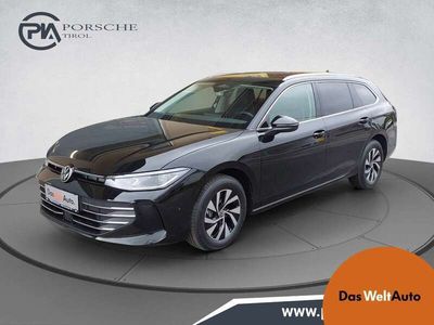 Schwarz metallic Neu 2025 VW Passat Business Kombi | € 45.780 (Etwas zu teuer)