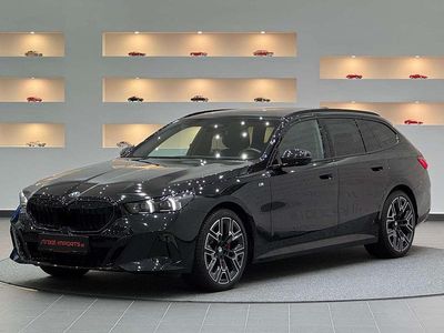 Schwarz Gebraucht 2024 BMW 520 M Sport Kombi | € 69.900 (Teuer)