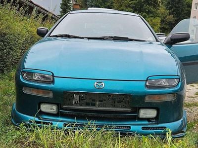 Grün Gebraucht 1998 Mazda 323F Limousine | € 3.500