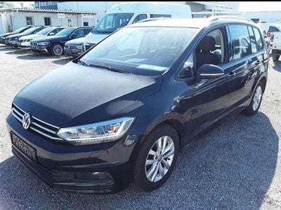 Schwarz Gebraucht 2019 VW Touran Highline Van / Kleinbus | € 18.990 (Fairer Preis)
