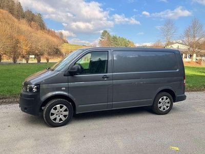 Grau Gebraucht 2014 VW T5 Van | € 21.000 (Etwas zu teuer)