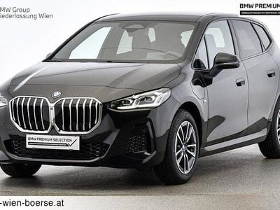Saphirschwarz Gebraucht 2024 BMW 225 Active Tourer Efficient Dynamics Van / Kleinbus | € 38.492 (Fairer Preis)
