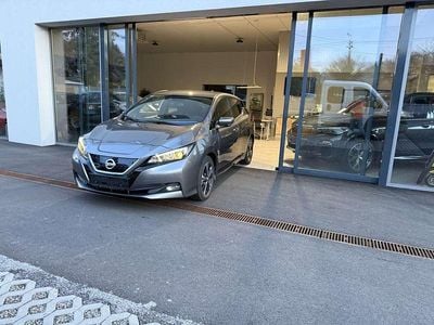 Gebraucht Nissan Leaf N-Connecta 110 kW (150 PS) 2021 Grau Kleinwagen