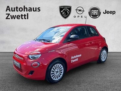 Rot Neu 2025 Fiat 500e Kleinwagen | € 29.980