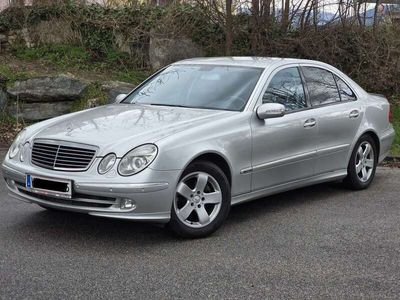 gebraucht Mercedes E220 Avantgarde CDI Aut.