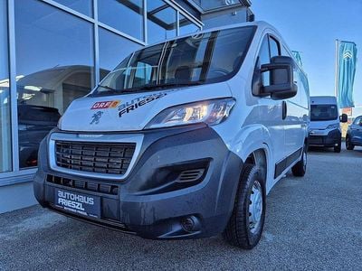Weiß Gebraucht 2023 Peugeot Boxer Van | € 32.990