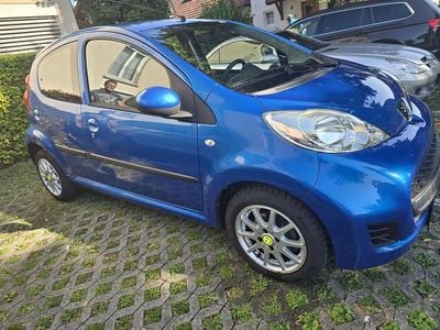 Gebraucht Peugeot 107 68 PS (50 kW) 2010 Kleinwagen