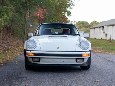 Weiß Gebraucht 1987 Porsche 930 Turbo Coupé | € 99.000