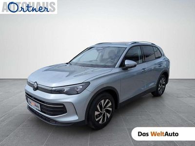 Silber metallic Neu 2025 VW Tiguan SUV | € 38.450 (Superpreis)