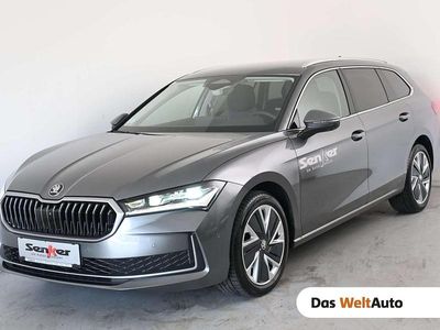 Mittelgrau metallic Gebraucht 2024 Skoda Superb Selection Kombi | € 39.900 (Teuer)