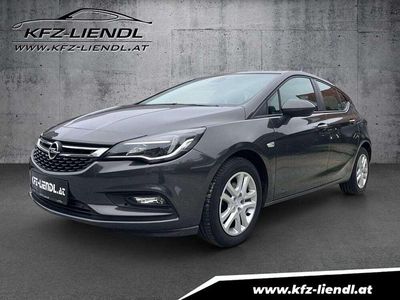 Silber Gebraucht 2016 Opel Astra Edition Limousine | € 11.490 (Teuer)