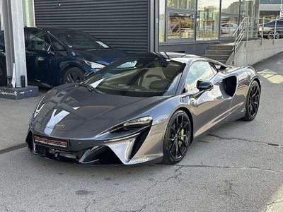 Gebraucht McLaren Artura 585 PS (430 kW) 2023 Grau metallic Coupé