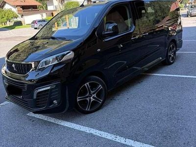 Schwarz Gebraucht 2017 Peugeot Traveller Business-Line Van / Kleinbus | € 31.500 (Etwas zu teuer)