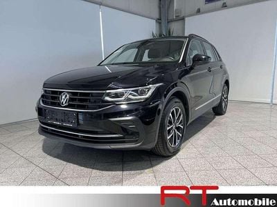 Gebraucht VW Tiguan Life 150 PS (110 kW) 2022 Schwarz SUV