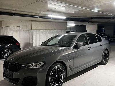 Gebraucht BMW 545 Performance 394 PS (289 kW) 2021 Grau Limousine