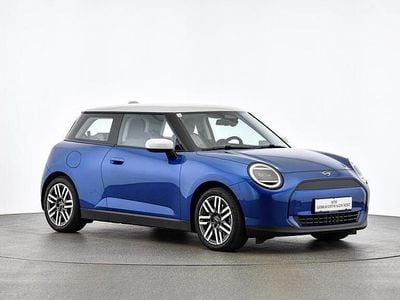 Blazing blue Gebraucht 2023 Mini Cooper Kleinwagen | € 28.404 (Guter Preis)