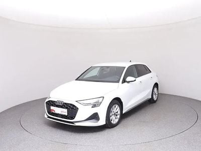 Weiss normal Neu 2025 Audi A3 Ambiente Limousine | € 31.990 (Guter Preis)
