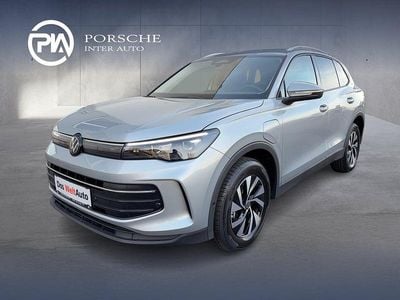 Silber metallic Neu 2025 VW Tiguan SUV | € 42.950 (Superpreis)