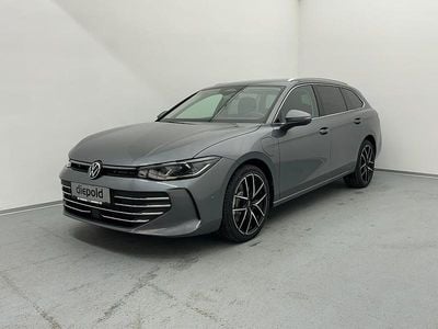 Neu VW Passat Business 204 PS (150 kW) 2025 Mittelgrau  normal Kombi