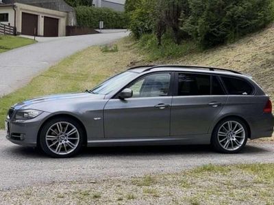 Gebraucht BMW 318 Advantage 143 PS (105 kW) 2009 Grau Kombi